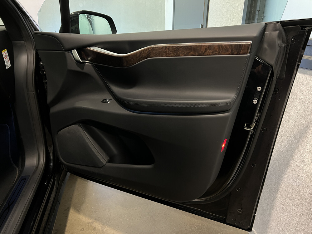 Tesla Modell X 100D 417PS 2018, SP-226-L