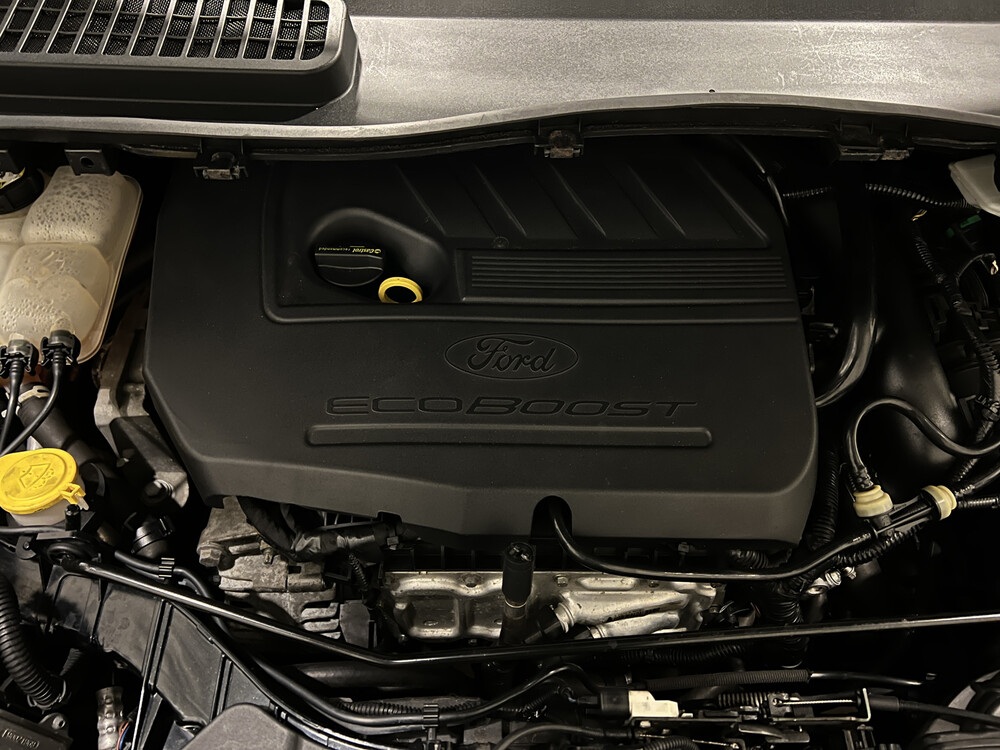 Ford Kuga Titanium Plus 4WD 182PS 2015, N-616-PP