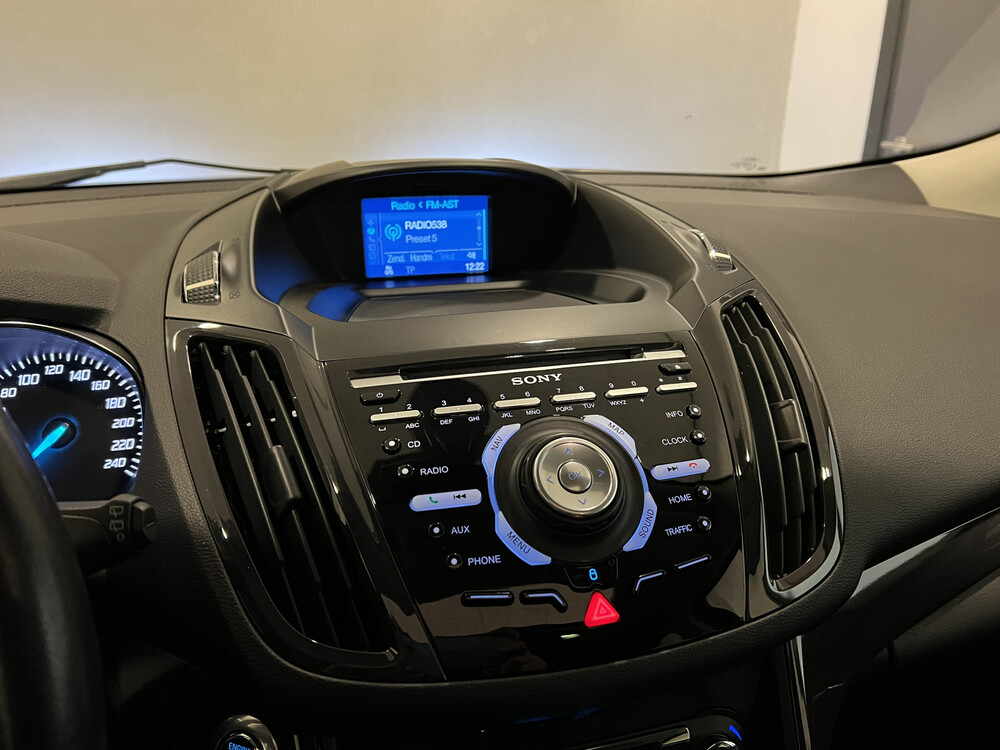 Ford Kuga Titanium Plus 4WD 182PS 2015, N-616-PP