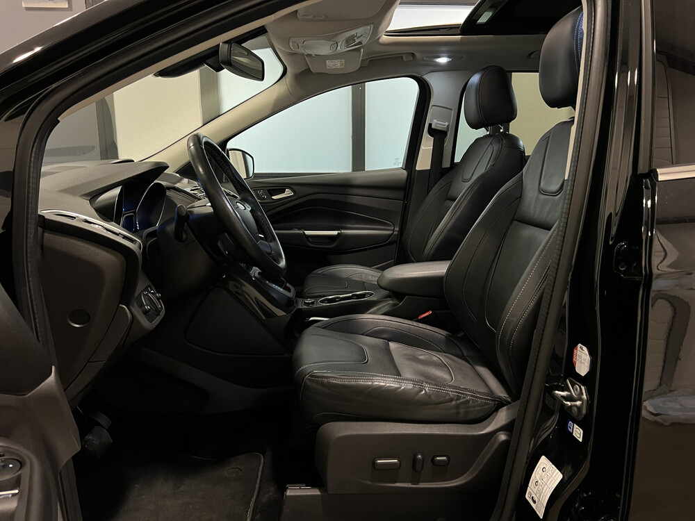 Ford Kuga Titanium Plus 4WD 182PS 2015, N-616-PP