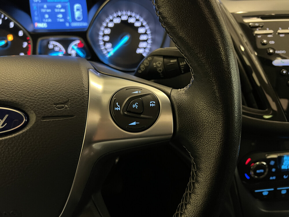 Ford Kuga Titanium Plus 4WD 182PS 2015, N-616-PP