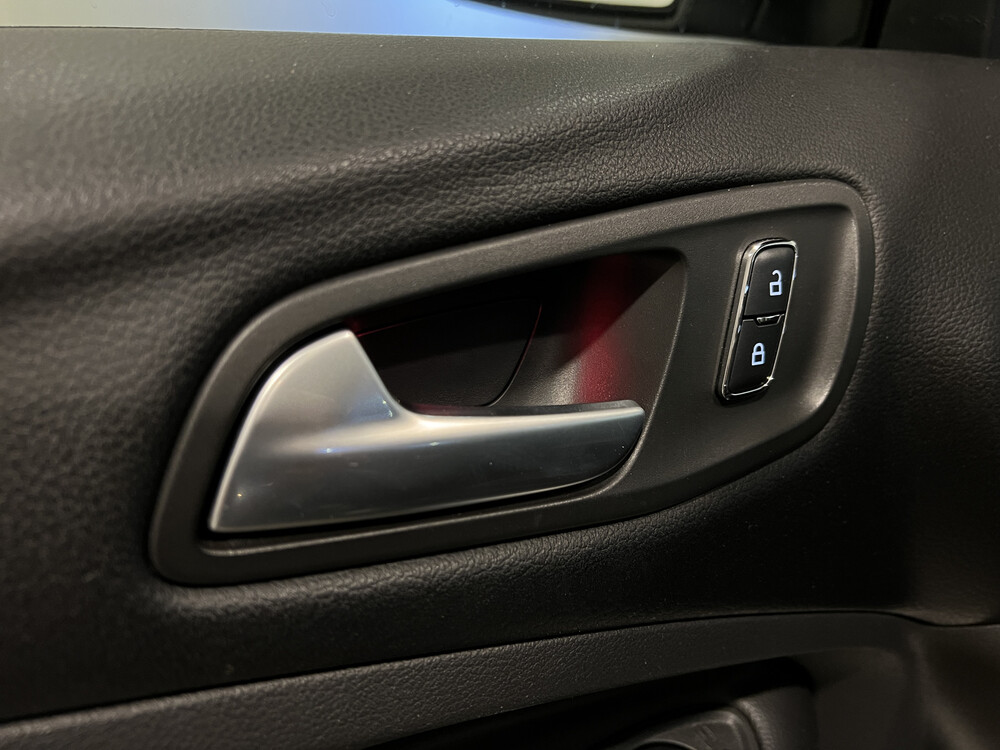 Ford Kuga Titanium Plus 4WD 182PS 2015, N-616-PP