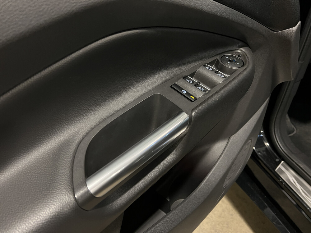 Ford Kuga Titanium Plus 4WD 182PS 2015, N-616-PP