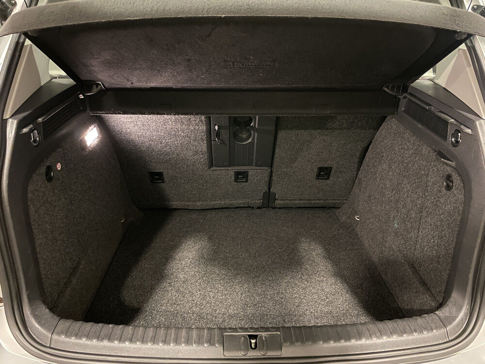 Volkswagen Tiguan TSI Komfort & Design 2012, 84-TKR-5.