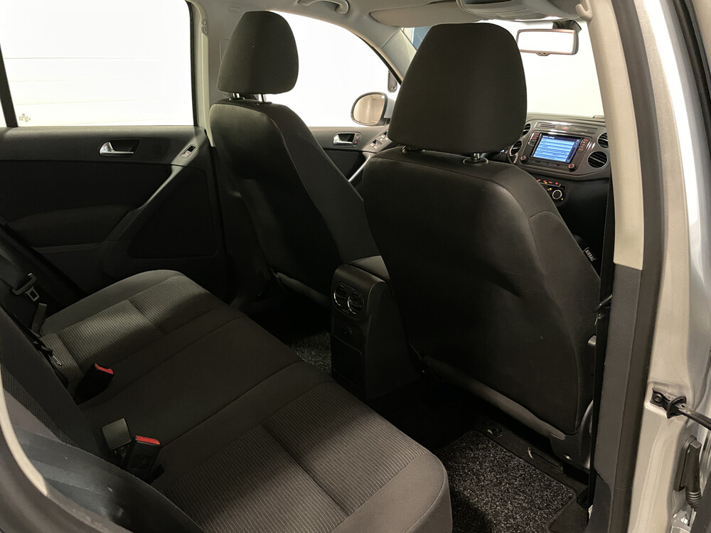 Volkswagen Tiguan TSI Komfort & Design 2012, 84-TKR-5.