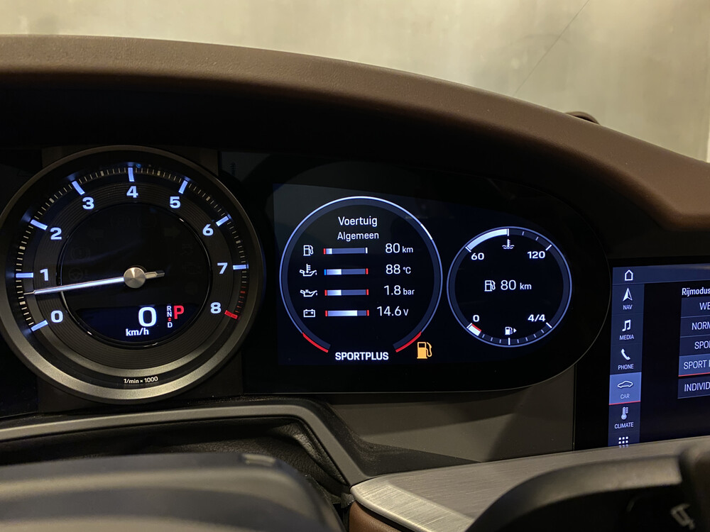 Porsche 911 Carrera 4s 992 SportChrono 3.0 450hp SportDesign Cabriolet 2019, H-643-ZL.