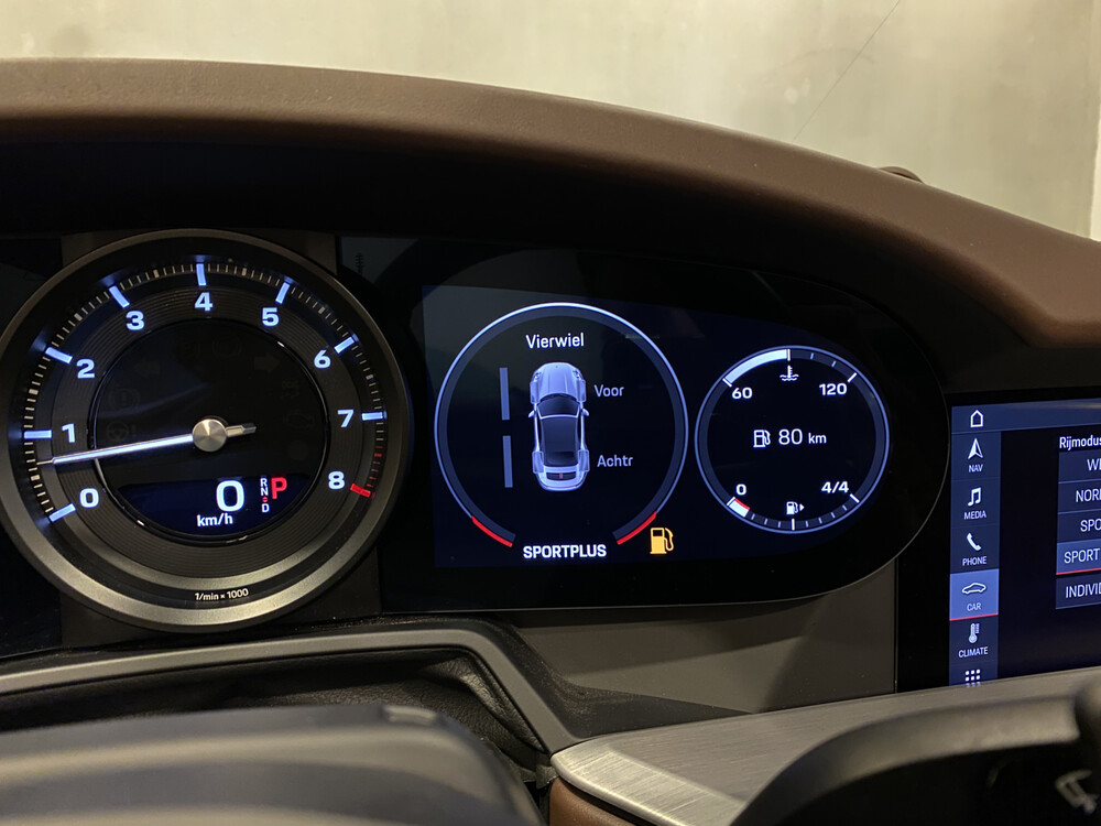 Porsche 911 Carrera 4s 992 SportChrono 3.0 450hp SportDesign Cabriolet 2019, H-643-ZL.