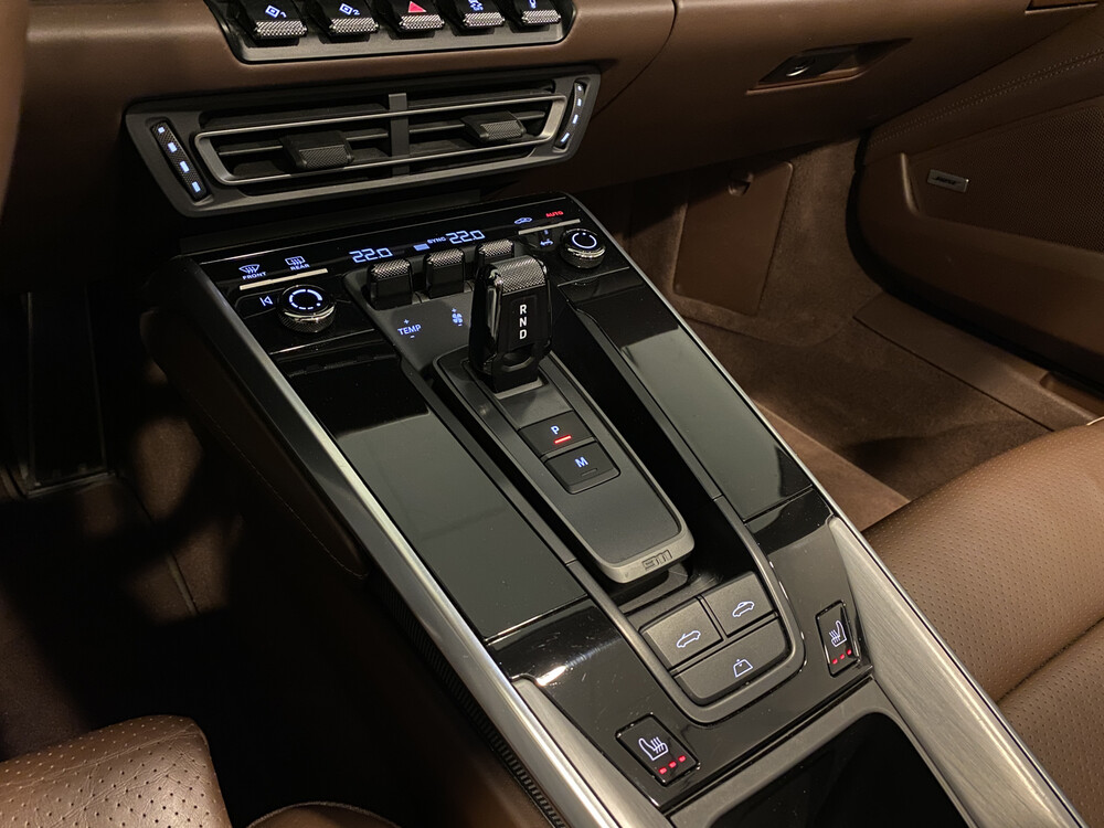 Porsche 911 Carrera 4s 992 SportChrono 3.0 450hp SportDesign Cabriolet 2019, H-643-ZL.