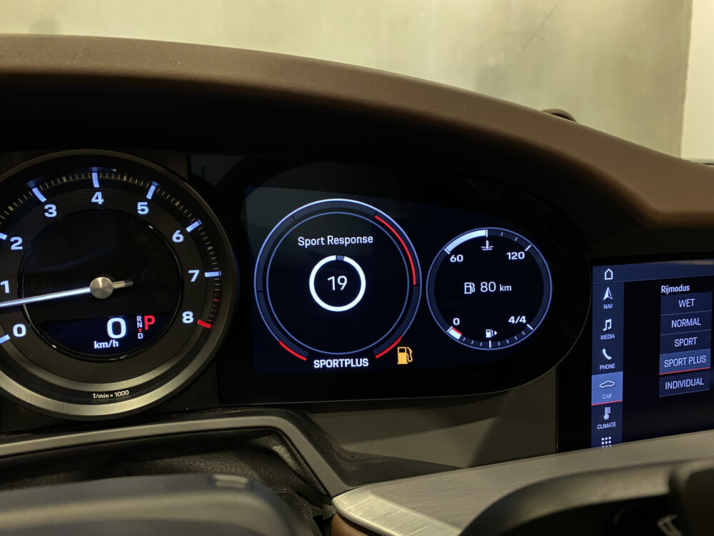 Porsche 911 Carrera 4s 992 SportChrono 3.0 450hp SportDesign Cabriolet 2019, H-643-ZL.