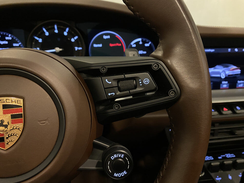 Porsche 911 Carrera 4s 992 SportChrono 3.0 450hp SportDesign Cabriolet 2019, H-643-ZL.