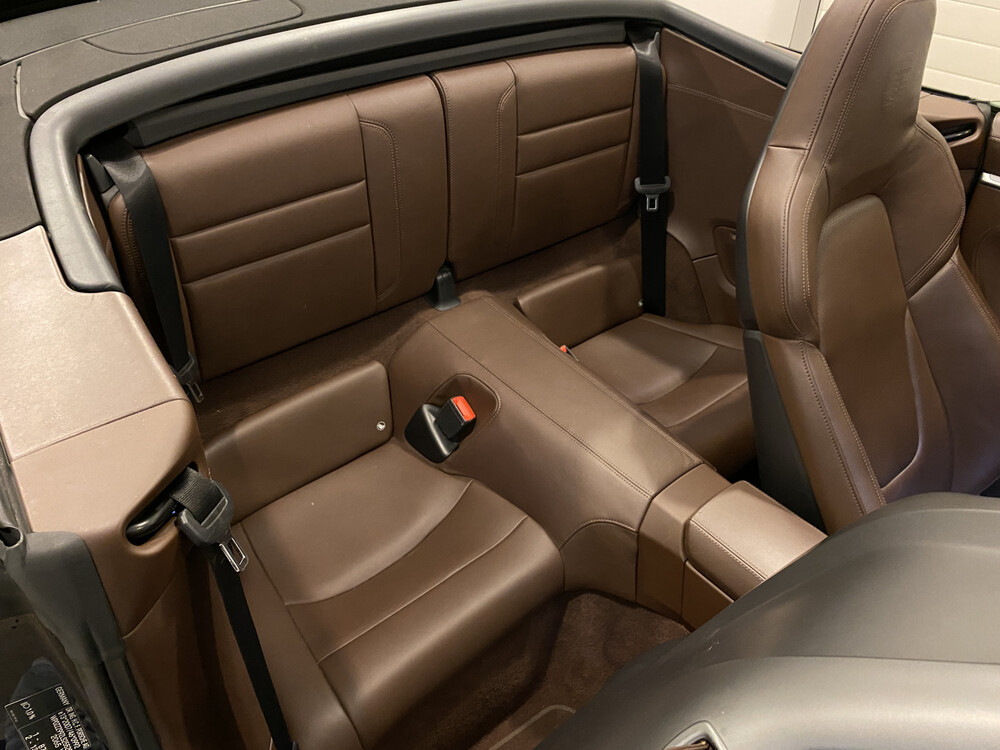 Porsche 911 Carrera 4s 992 SportChrono 3.0 450hp SportDesign Cabriolet 2019, H-643-ZL.