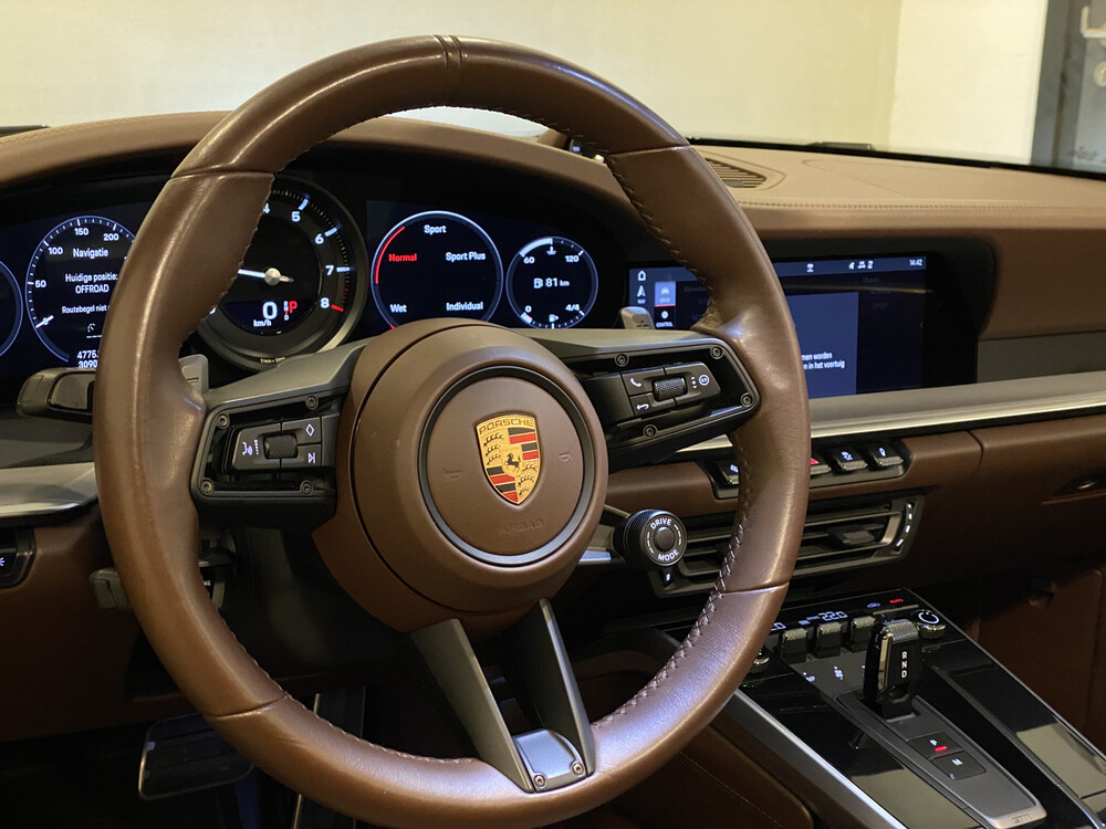 Porsche 911 Carrera 4s 992 SportChrono 3.0 450hp SportDesign Cabriolet 2019, H-643-ZL.