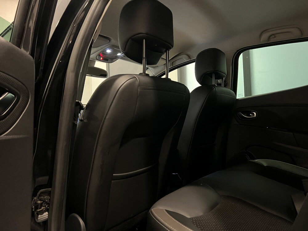 Renault Clio TCe Intens 118PS 2017, SV-949-X