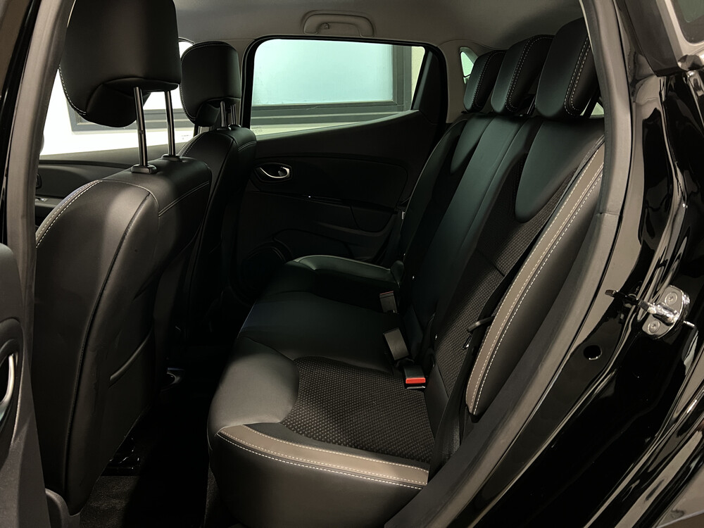 Renault Clio TCe Intens 118PS 2017, SV-949-X