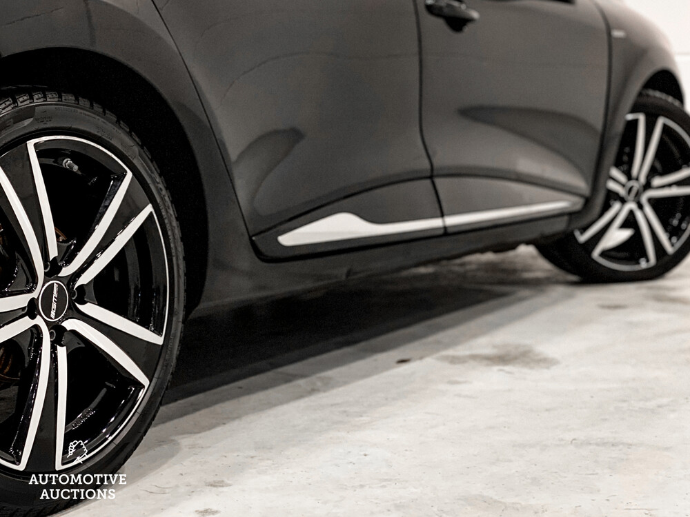 Renault Clio TCe Intens 118PS 2017, SV-949-X