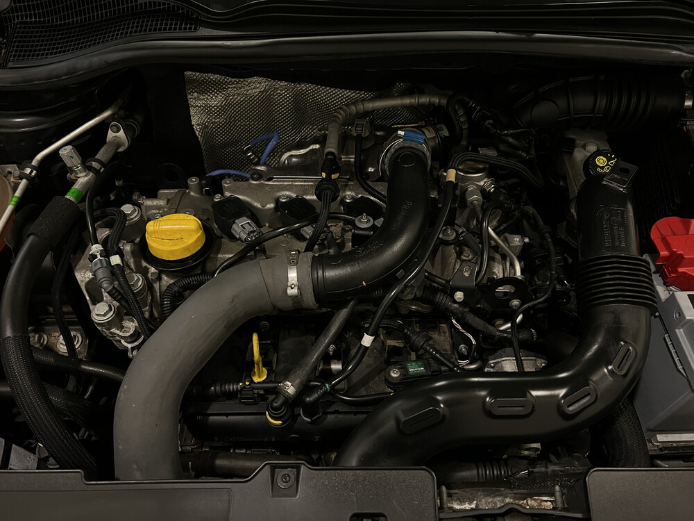 Renault Clio TCe Intens 118PS 2017, SV-949-X