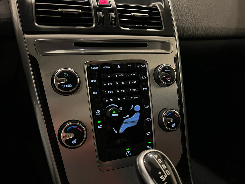 Volvo XC60 D3 R-Design 150pk 2016, XK-208-L