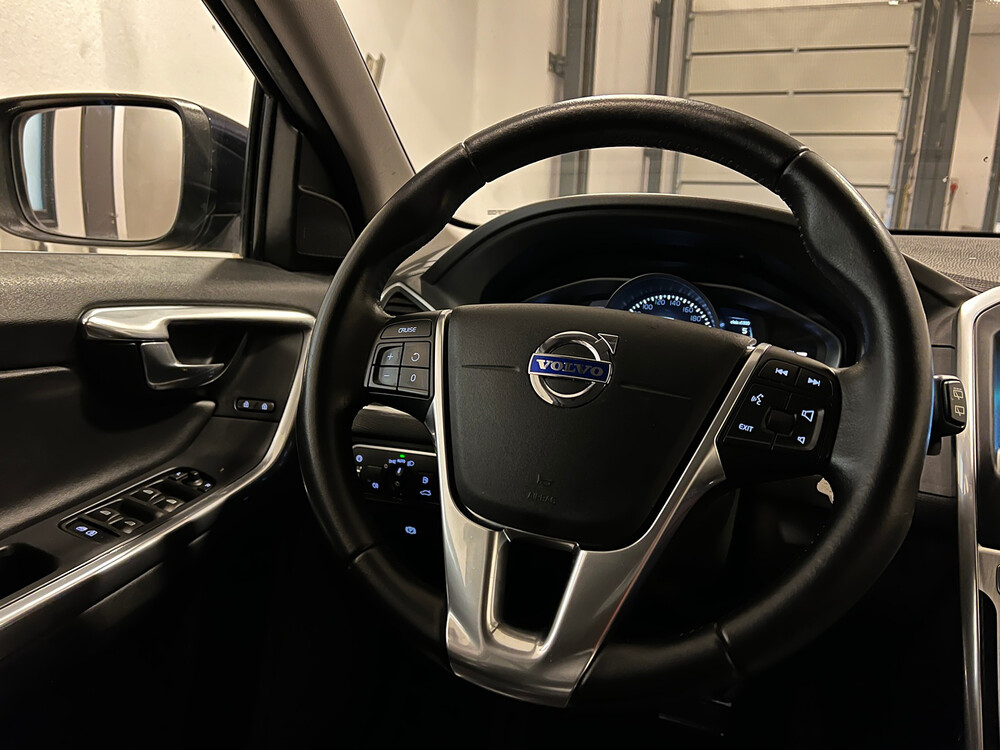 Volvo XC60 D3 R-Design 150pk 2016, XK-208-L