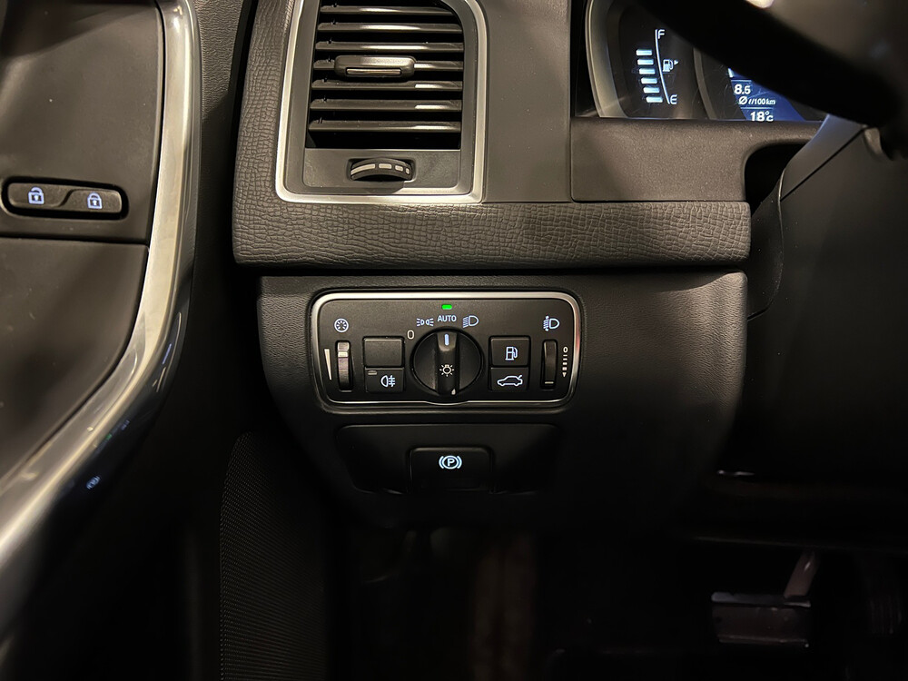 Volvo XC60 D3 R-Design 150pk 2016, XK-208-L