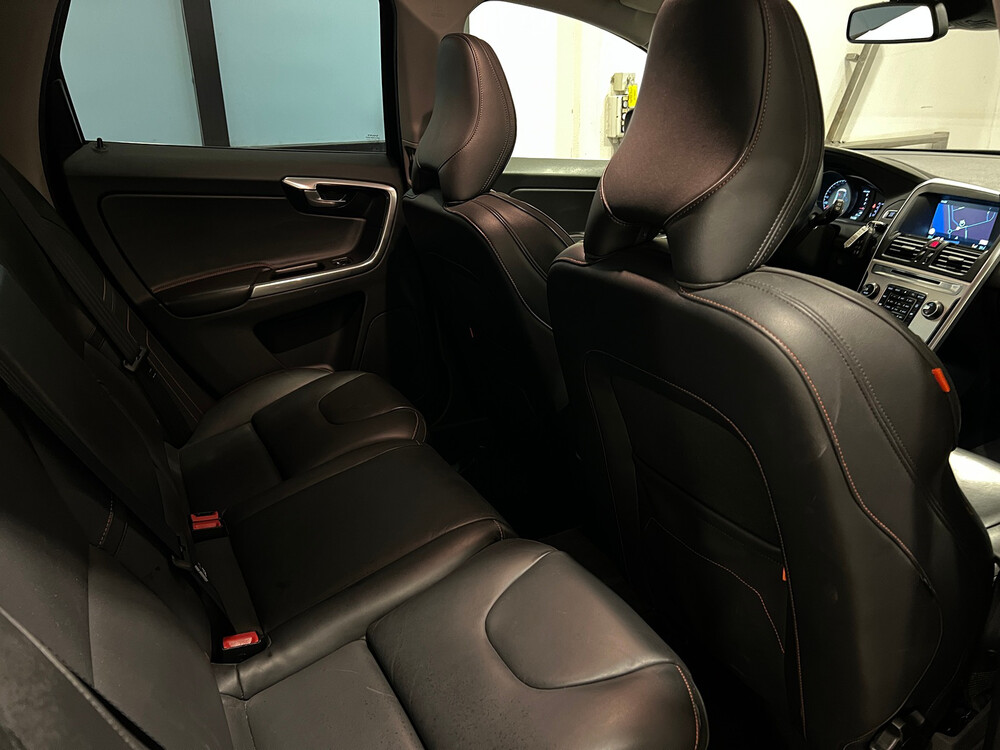 Volvo XC60 D3 R-Design 150pk 2016, XK-208-L