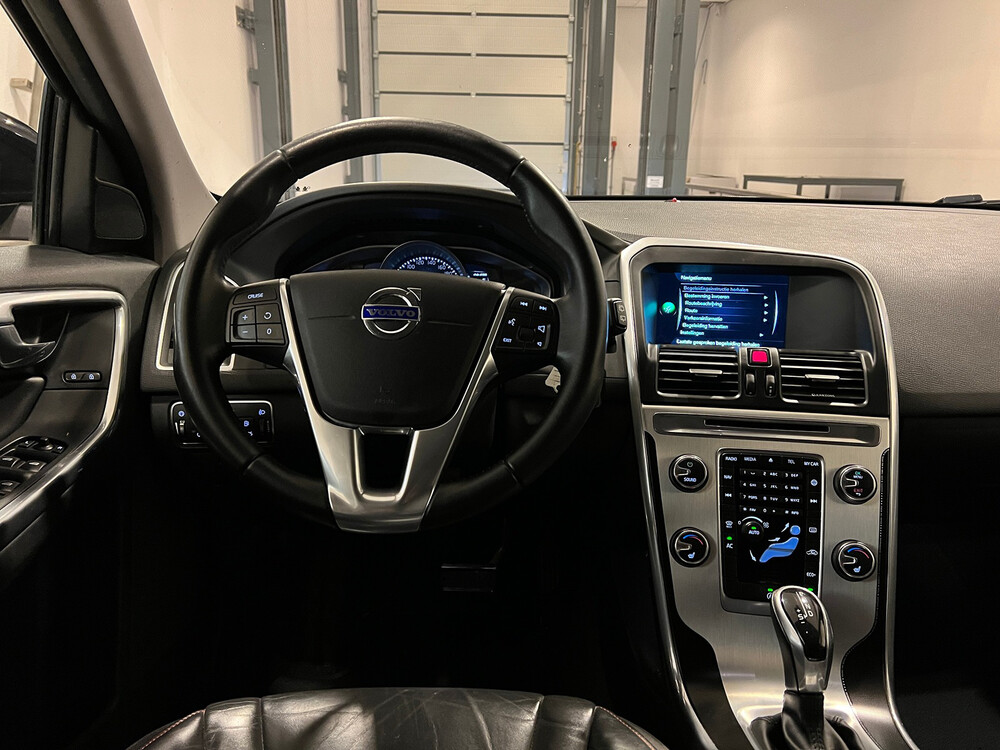 Volvo XC60 D3 R-Design 150pk 2016, XK-208-L