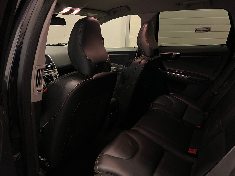 Volvo XC60 D3 R-Design 150pk 2016, XK-208-L