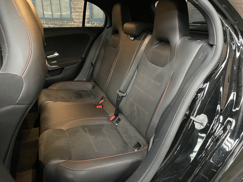 Mercedes-Benz 180d AMG Business Solution 116hp 2018 A-class, XJ-192-K.