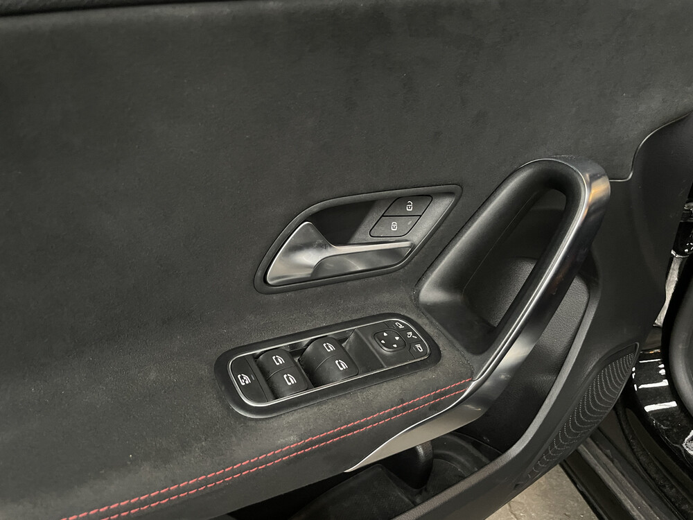 Mercedes-Benz 180d AMG Business Solution 116hp 2018 A-class, XJ-192-K.