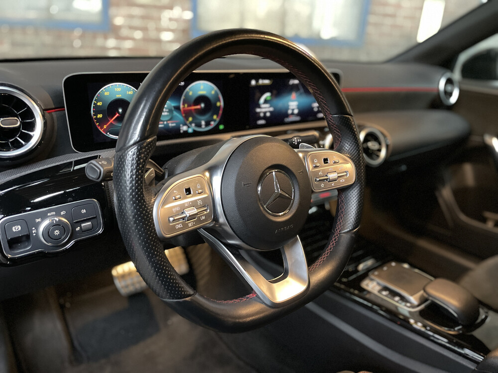 Mercedes-Benz 180d AMG Business Solution 116hp 2018 A-class, XJ-192-K.