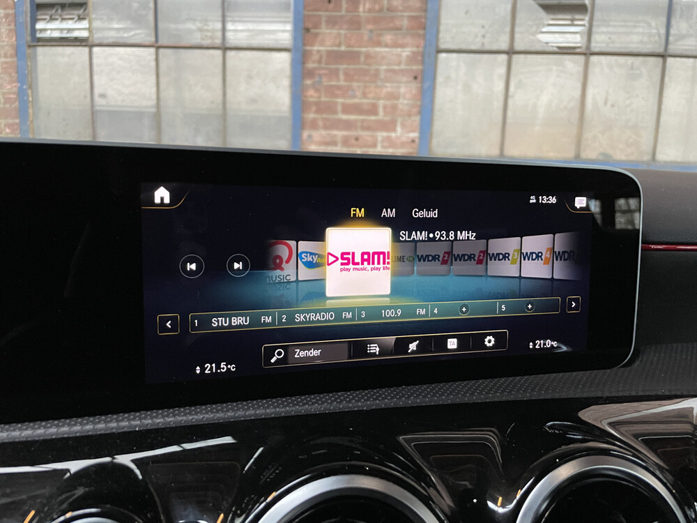 Mercedes-Benz 180d AMG Business Solution 116hp 2018 A-class, XJ-192-K.