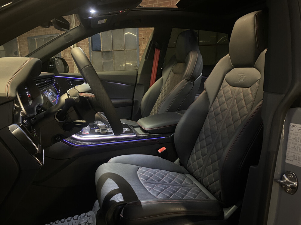 Audi SQ8 4.0 TFSI S-Line Competition Plus Quattro 507hp 2022 -Factory Warranty-.