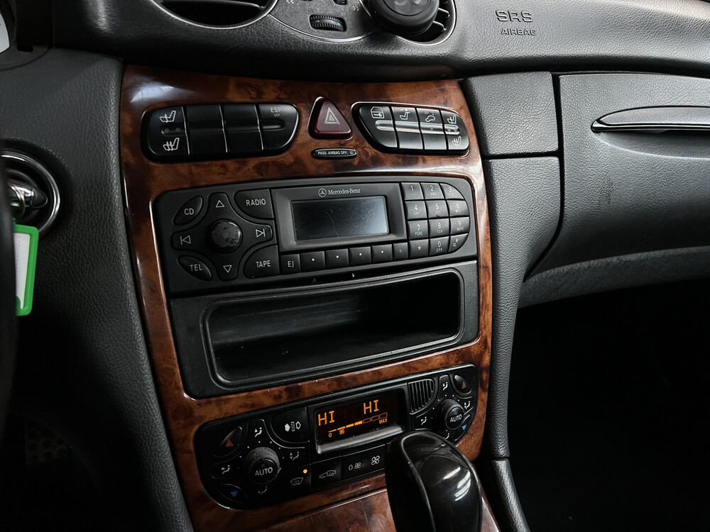 Mercedes-Benz CLK55 AMG V8 350hp 2004 CLK-Class 