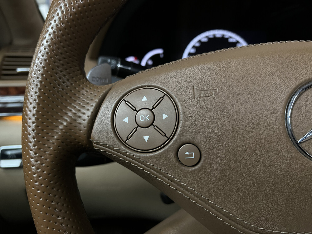 Mercedes-Benz S63 AMG 2LOOK-Edition Special 5.5 V8 S-Class 544hp 2011