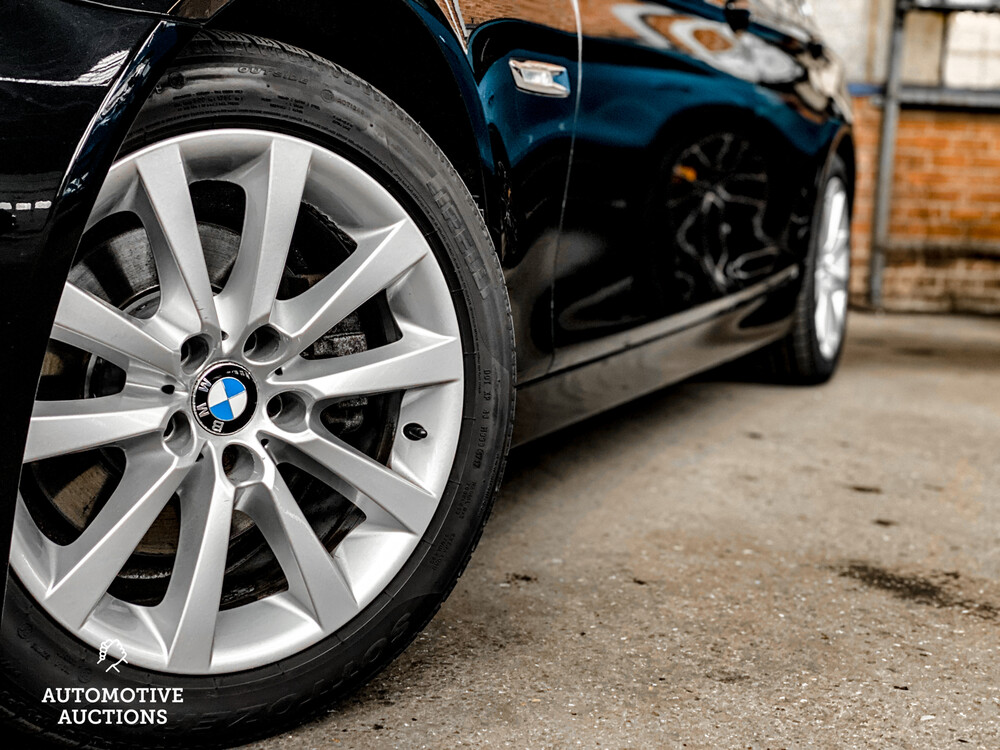 BMW 520d Touring Executive 184hp 2011 5 Series, KL-645-J.