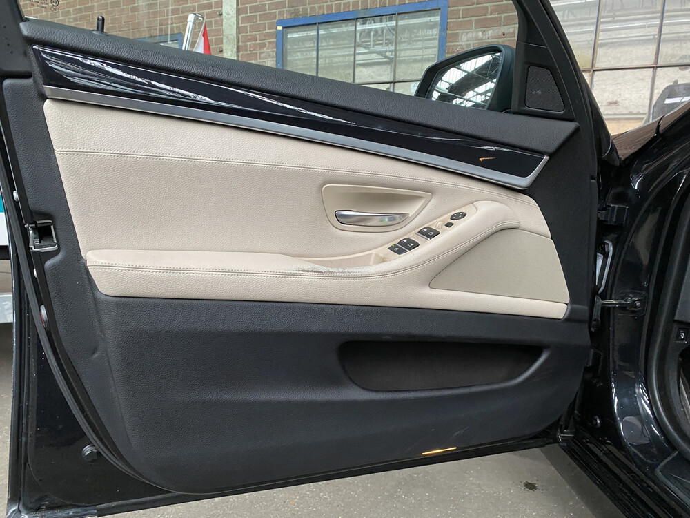 BMW 520d Touring Executive 184hp 2011 5 Series, KL-645-J.