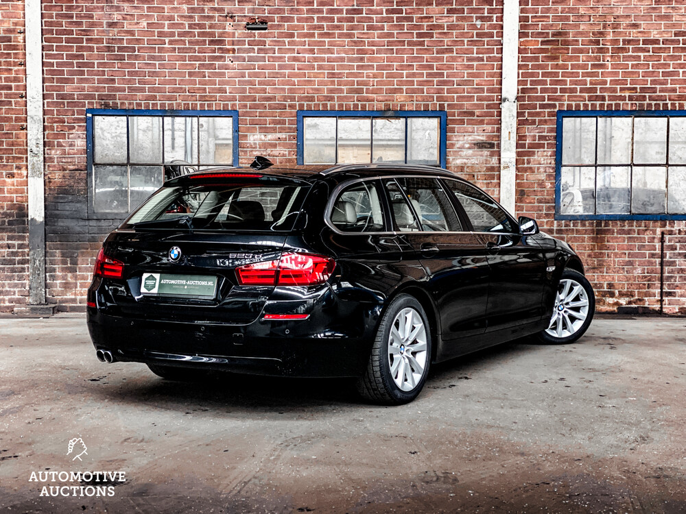 BMW 520d Touring Executive 184hp 2011 5 Series, KL-645-J.