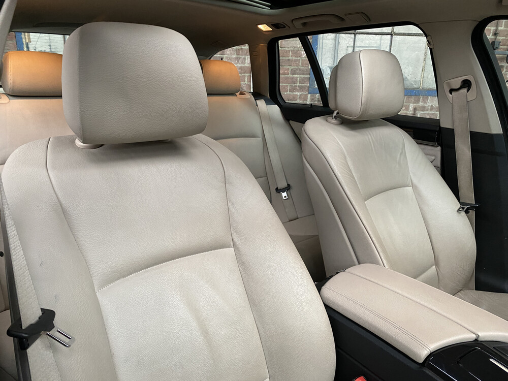 BMW 520d Touring Executive 184hp 2011 5 Series, KL-645-J.