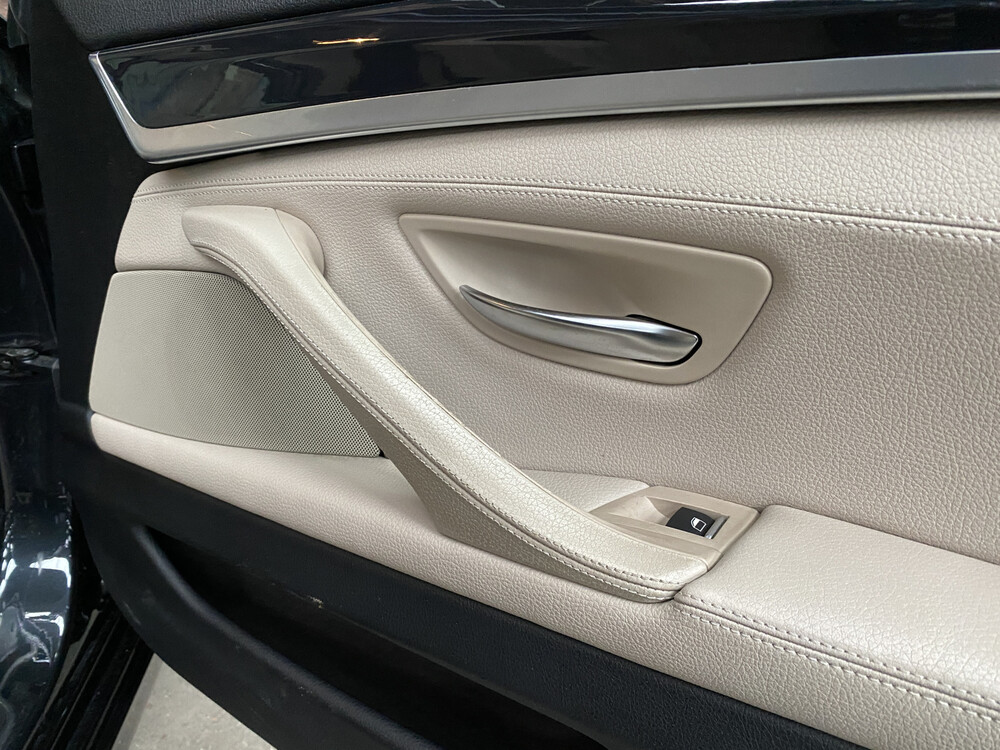 BMW 520d Touring Executive 184hp 2011 5 Series, KL-645-J.