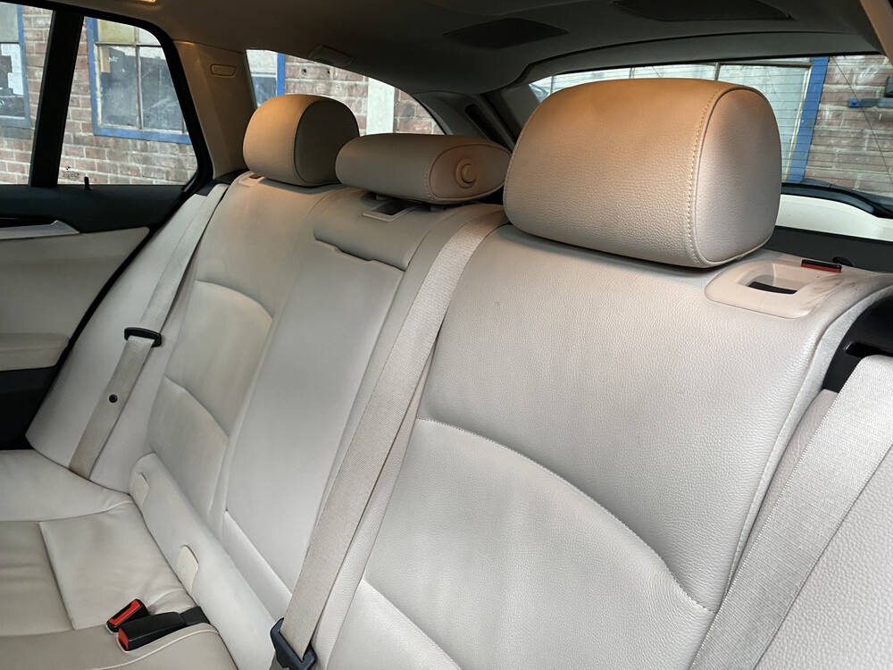 BMW 520d Touring Executive 184hp 2011 5 Series, KL-645-J.