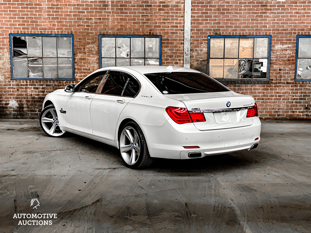 BMW ActiveHybrid7 F04 4.4 465PS 2011