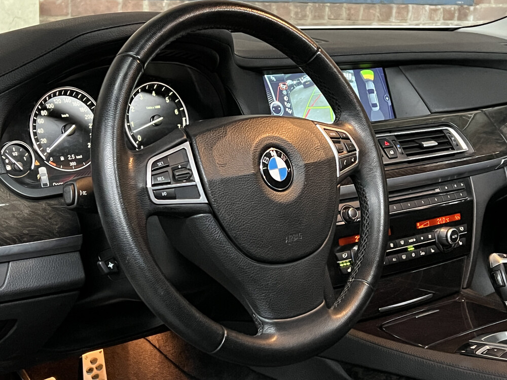 BMW ActiveHybrid7 F04 4.4 465PS 2011