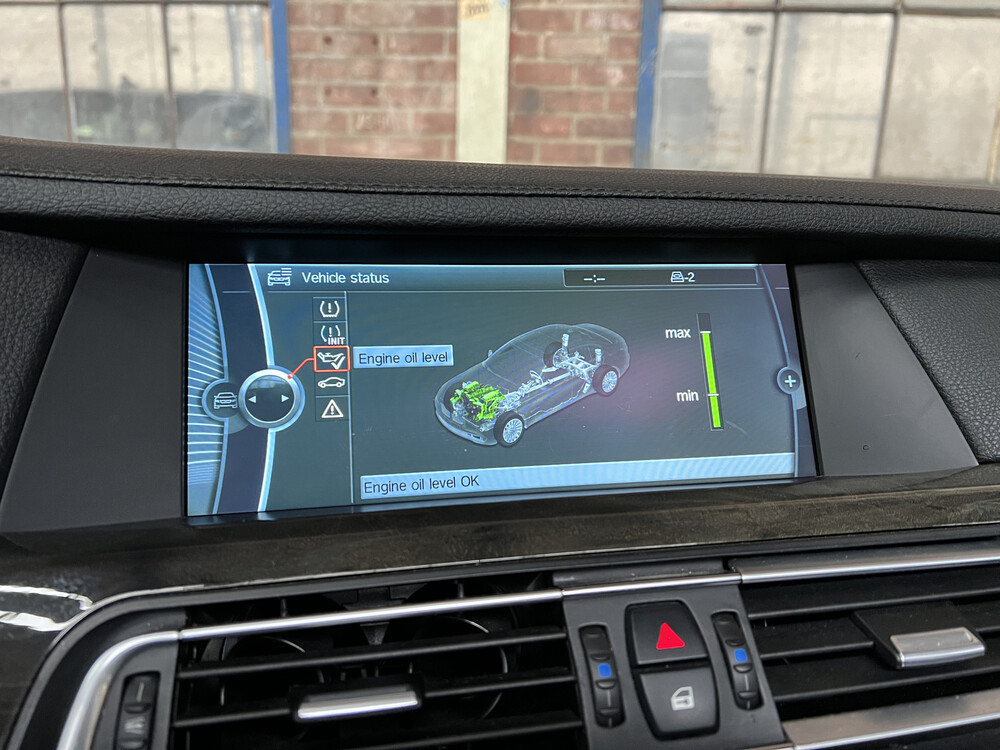 BMW ActiveHybrid7 F04 4.4 465PS 2011