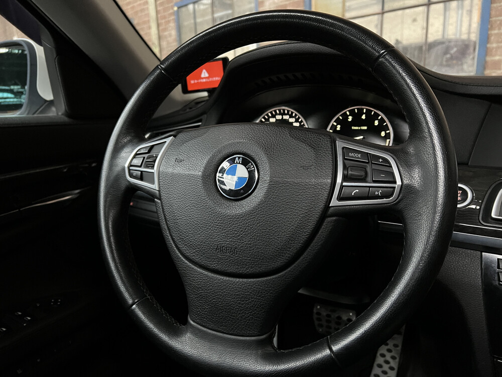 BMW ActiveHybrid7 F04 4.4 465PS 2011