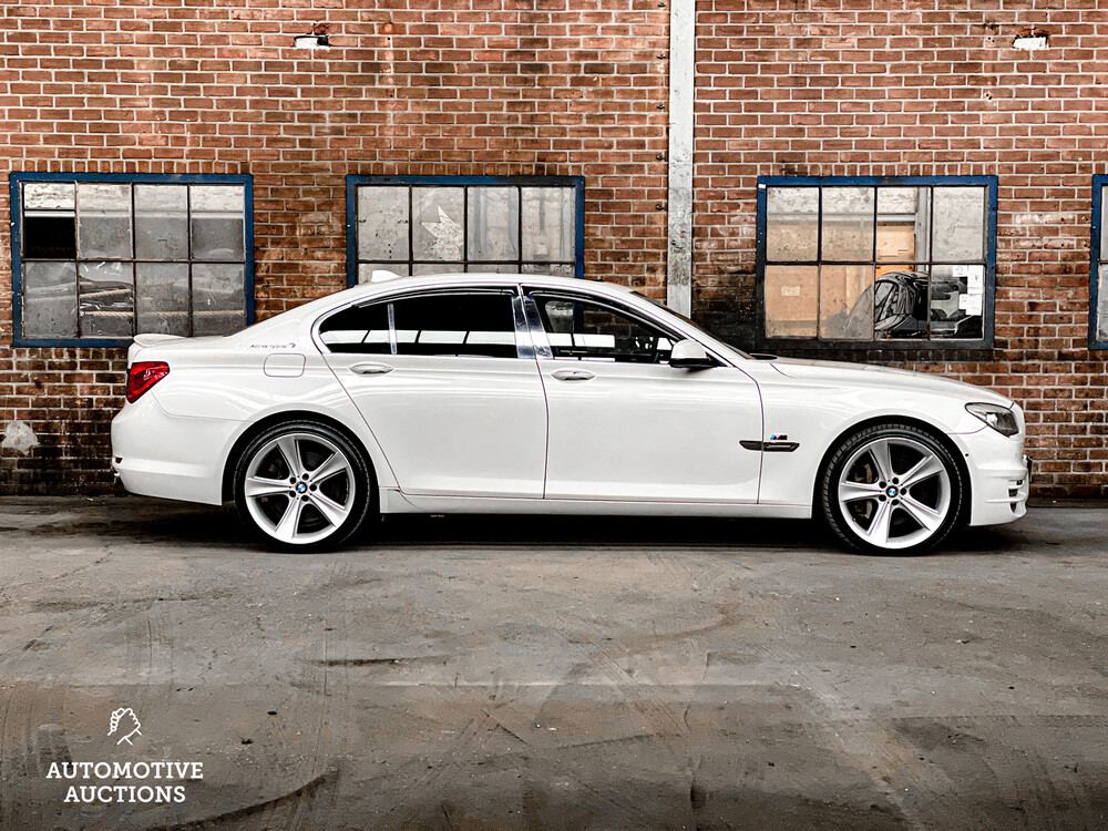 BMW ActiveHybrid7 F04 4.4 465PS 2011
