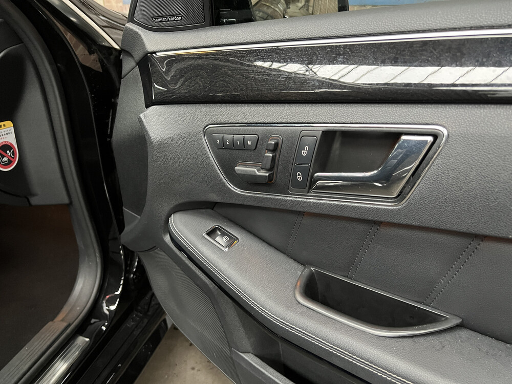 Mercedes-Benz E550 AMG 5.5 V8 E-Klasse 387PS 2010 