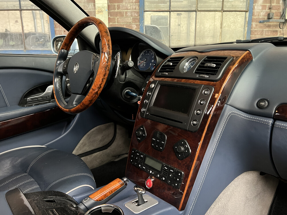 Maserati Quattroporte Sport GT4.2 V8 400 PS 2006.