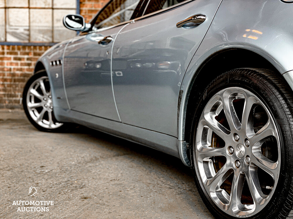 Maserati Quattroporte Sport GT4.2 V8 400 PS 2006.