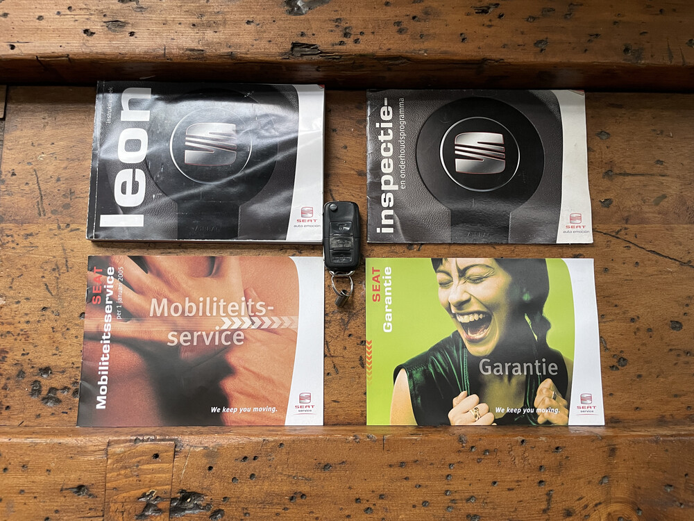 Seat Leon Stylance 102hp 2006 -Orig. NL-, 17-SJ-KK