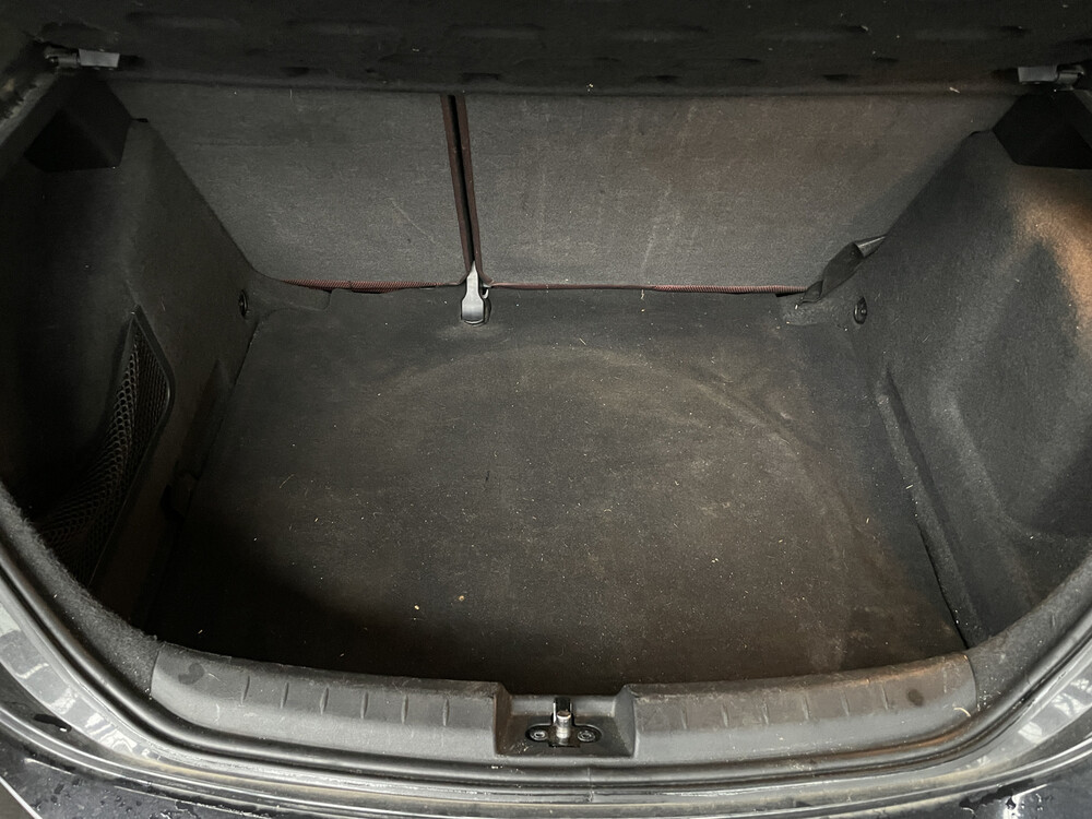 Seat Leon Stylance 102hp 2006 -Orig. NL-, 17-SJ-KK