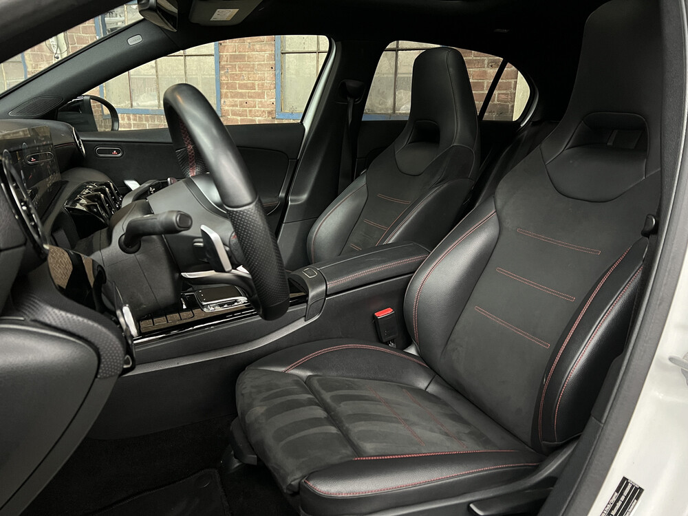 Mercedes-Benz 180d AMG Business Solution MJ-2019 116PS 2018 A-Klasse -Orig. NL-, TL-568-F.